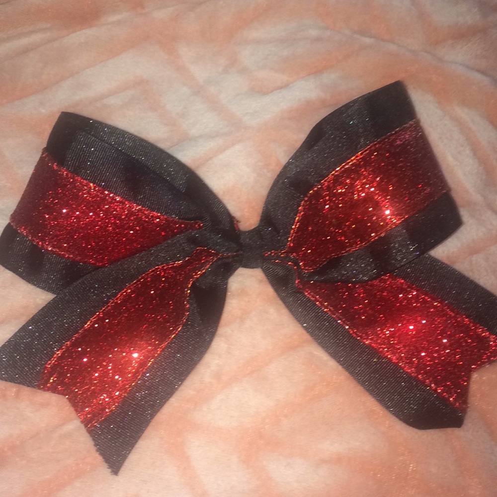Cheer bow.